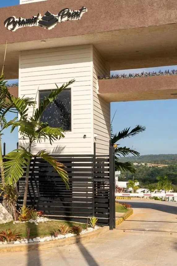 Appartamento Pyramid Bliss 1Bdr Suite Infinity Pool And Gym Ocho Rios