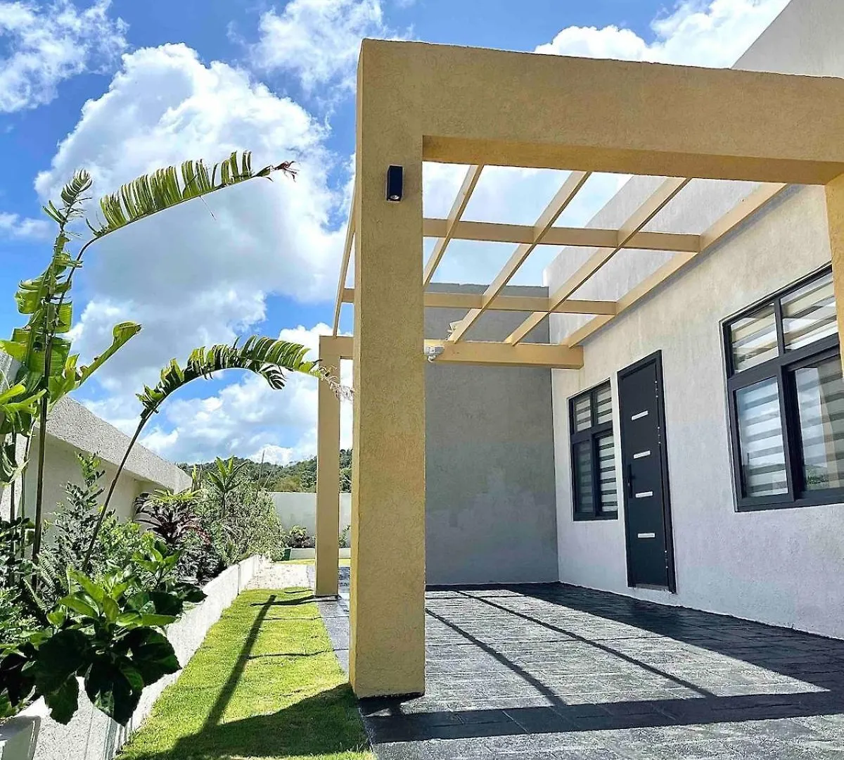 Pyramid Bliss 1Bdr Suite Infinity Pool And Gym Ocho Rios Appartamento